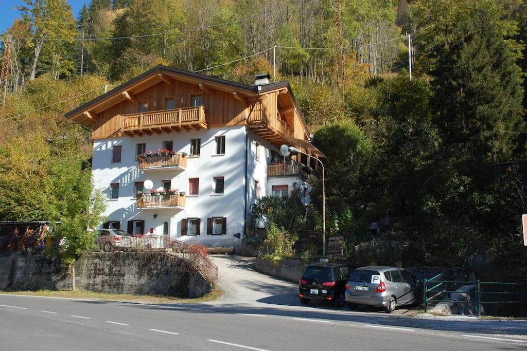 Mountain Apartment Alleghe Luaran gambar