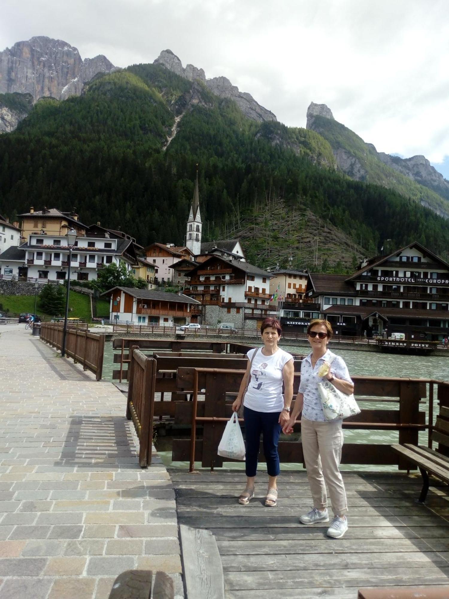 Mountain Apartment Alleghe Bilik gambar